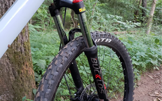 <font size="5px" color="black"><center>Types and Characteristics of Mountain Suspension Forks</center></font>